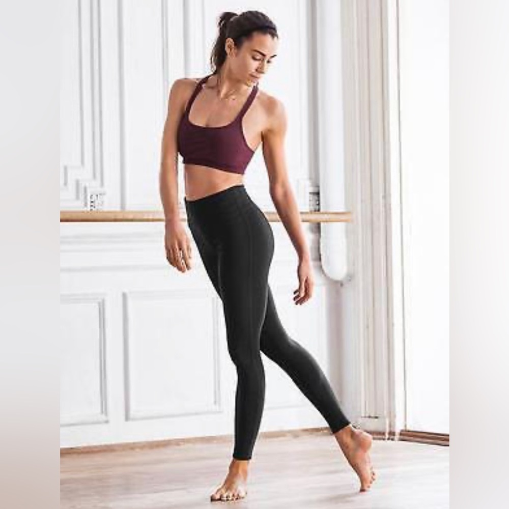 Athleta High Rise Chaturanga Tight - Black - Size M
#243146